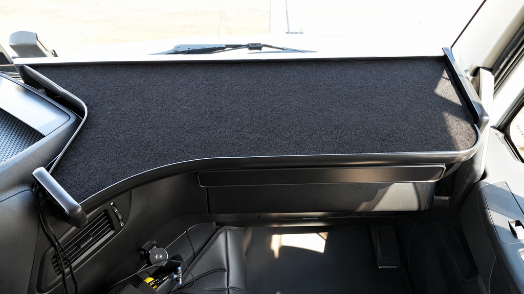 Armaturenbretttisch - Passend für IVECO HI-WAY, S-WAY - Mit verschiebbarer Klappe (lang) (2013 bis 2023)