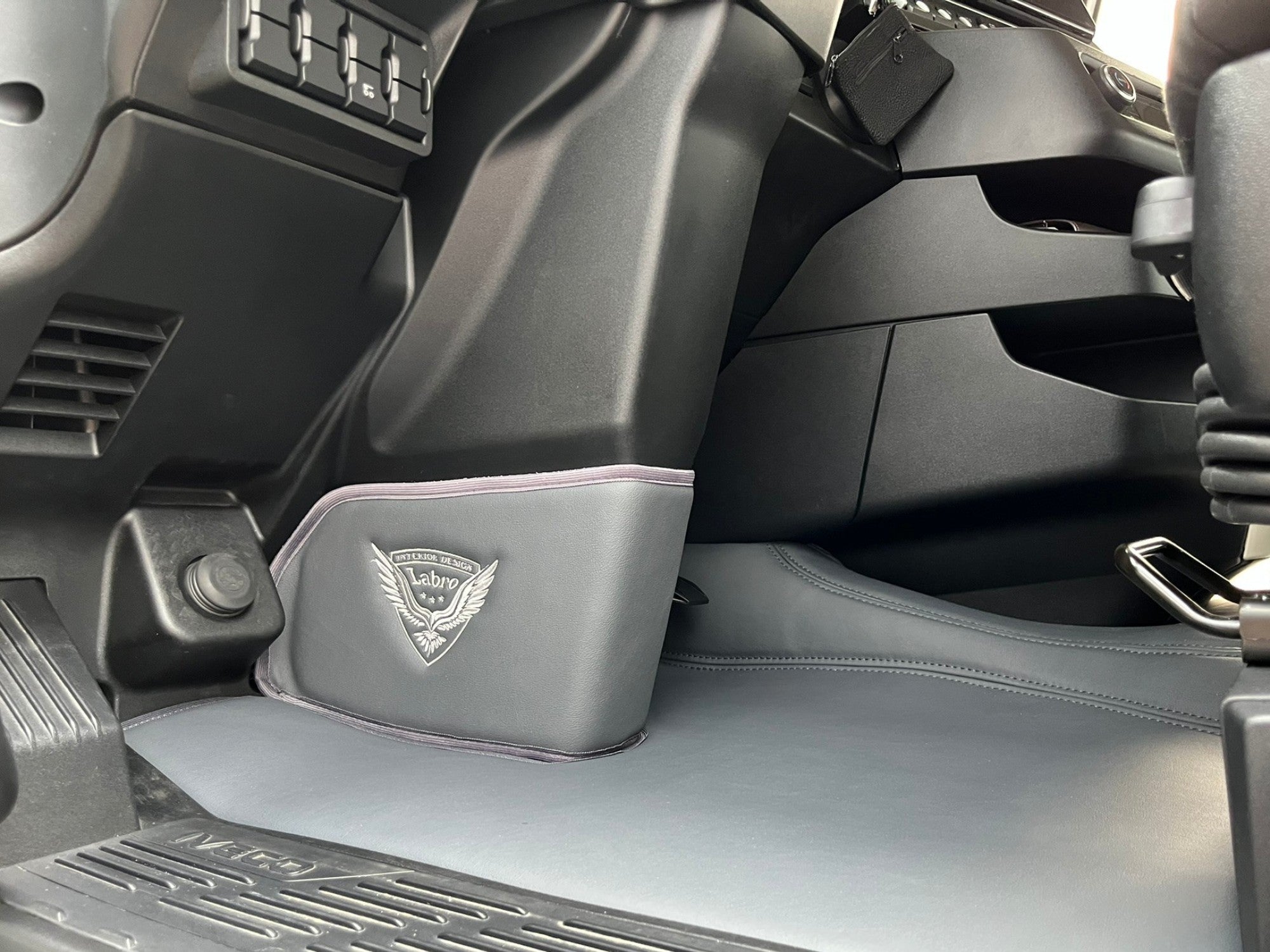 Stuurkolombekleding - Geschikt voor IVECO S-WAY ( 2021 )